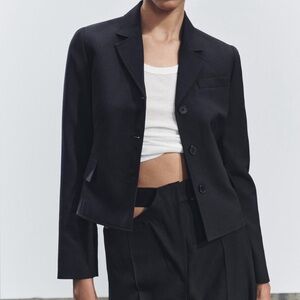 Zara Women's Fitted Short Wool Blazer Black Suit Jacket NEW
